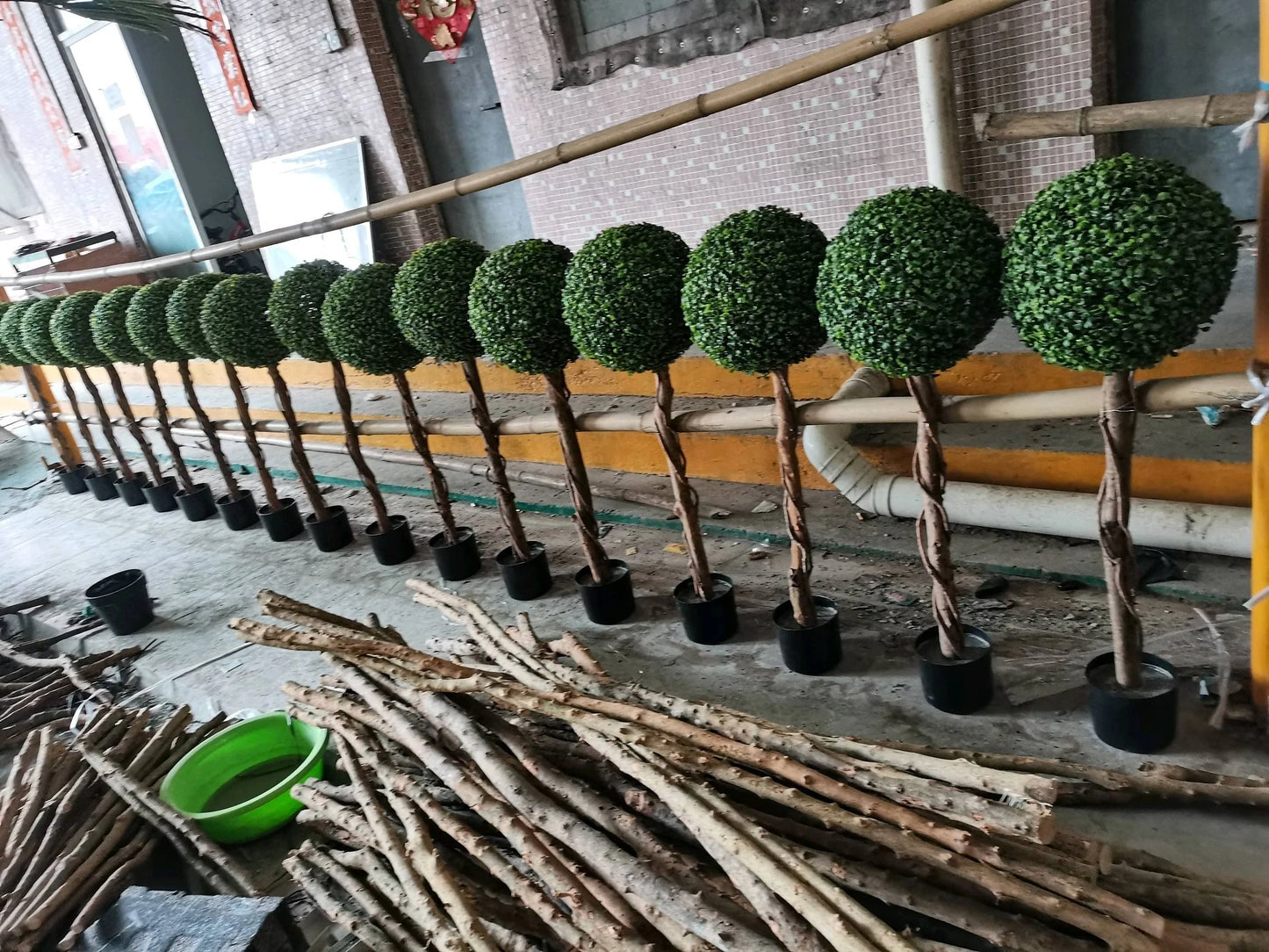 Ttrees Plastic Faxu Balls 80cm Ball Tree Natural Trunk Sakura Artificial Grass Outdoor Wedding Decorations Plastic Steel Leaves