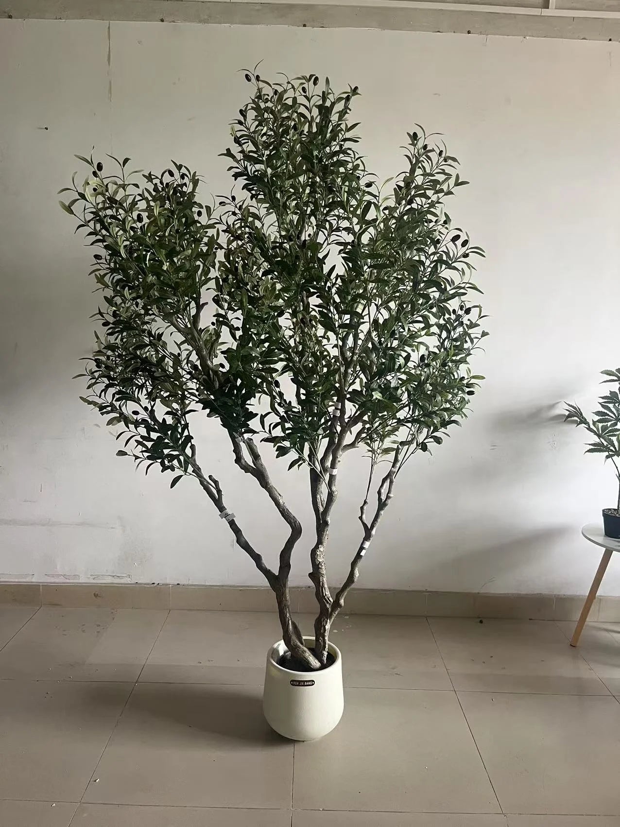 Realistic Design Artificial Large Olive Tree 220cm Recyclable Handmade Plastic Decorative for Halloween